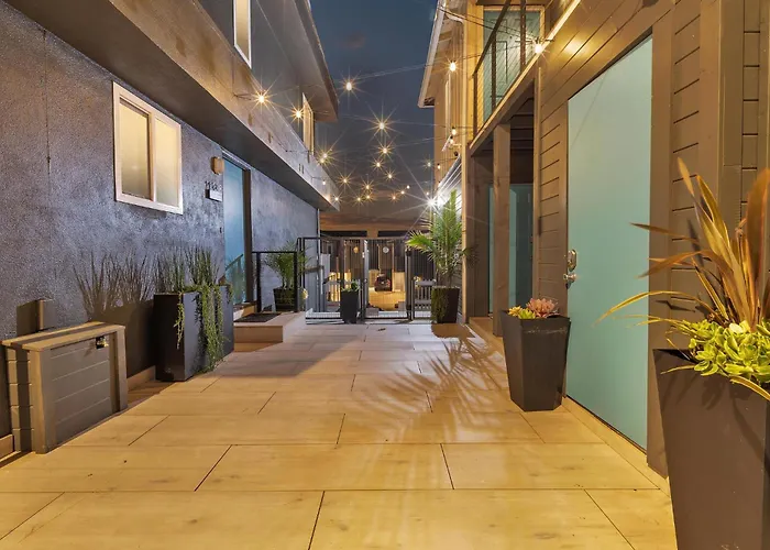 Ultimate Oceanside Retreat | Tower 9 Across From The Beach
