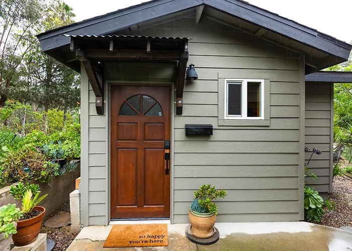 Sip, Golf & Unwind: Couple'S Retreat In Fallbrook