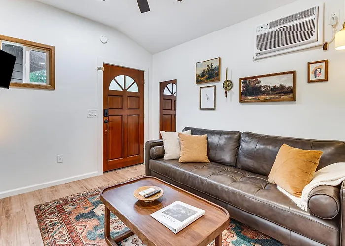 Sip, Golf & Unwind: Couple'S Retreat In Fallbrook