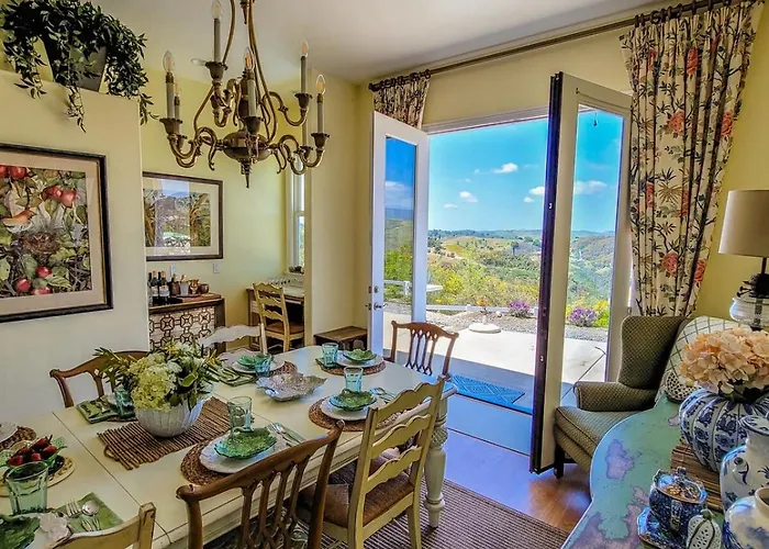 Beverlys Hilltop Retreat